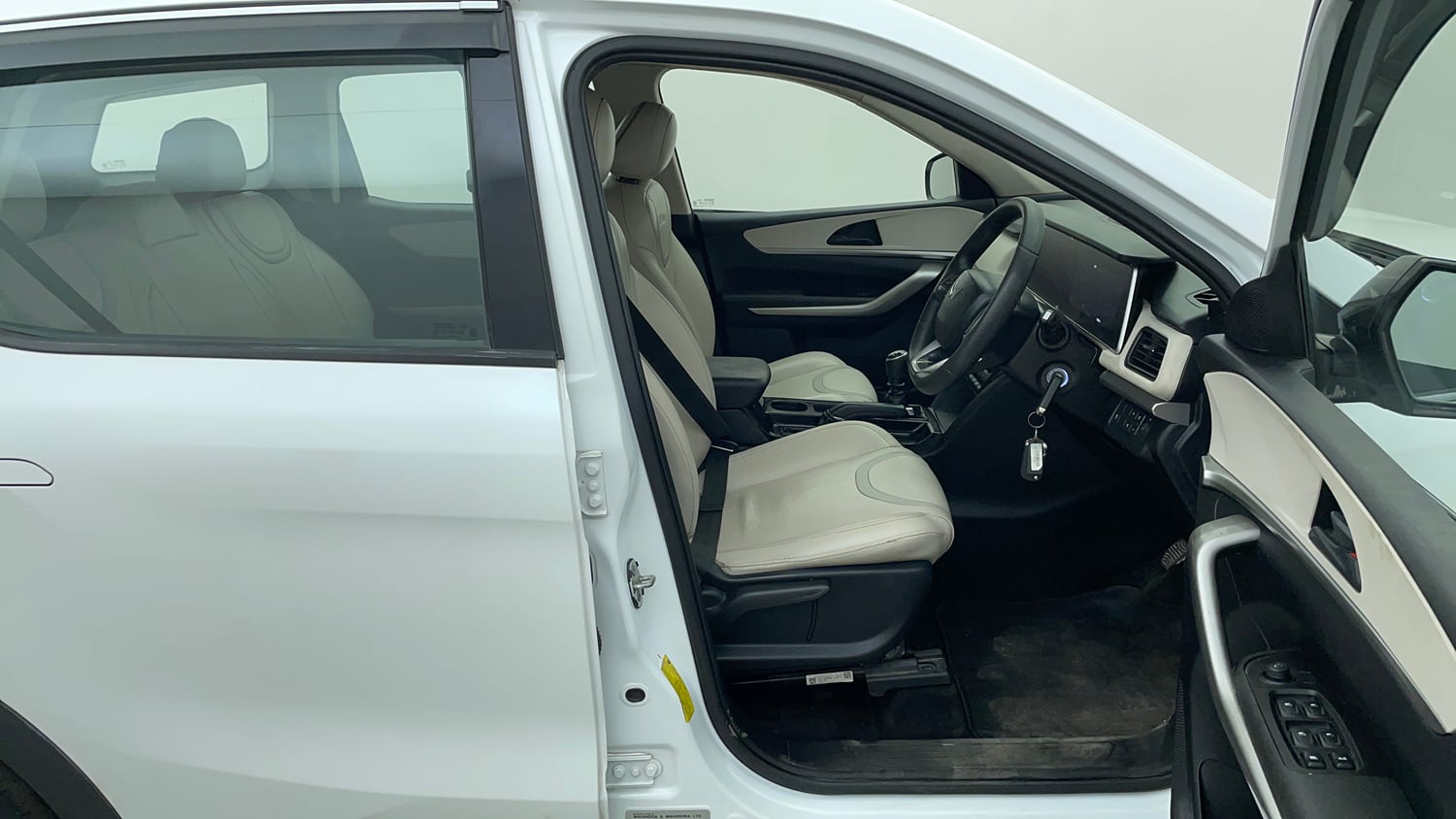 Used 2022 Mahindra XUV700 AX 3 Petrol MT 5 STR Petrol Manual interior RIGHT SIDE FRONT DOOR CABIN VIEW