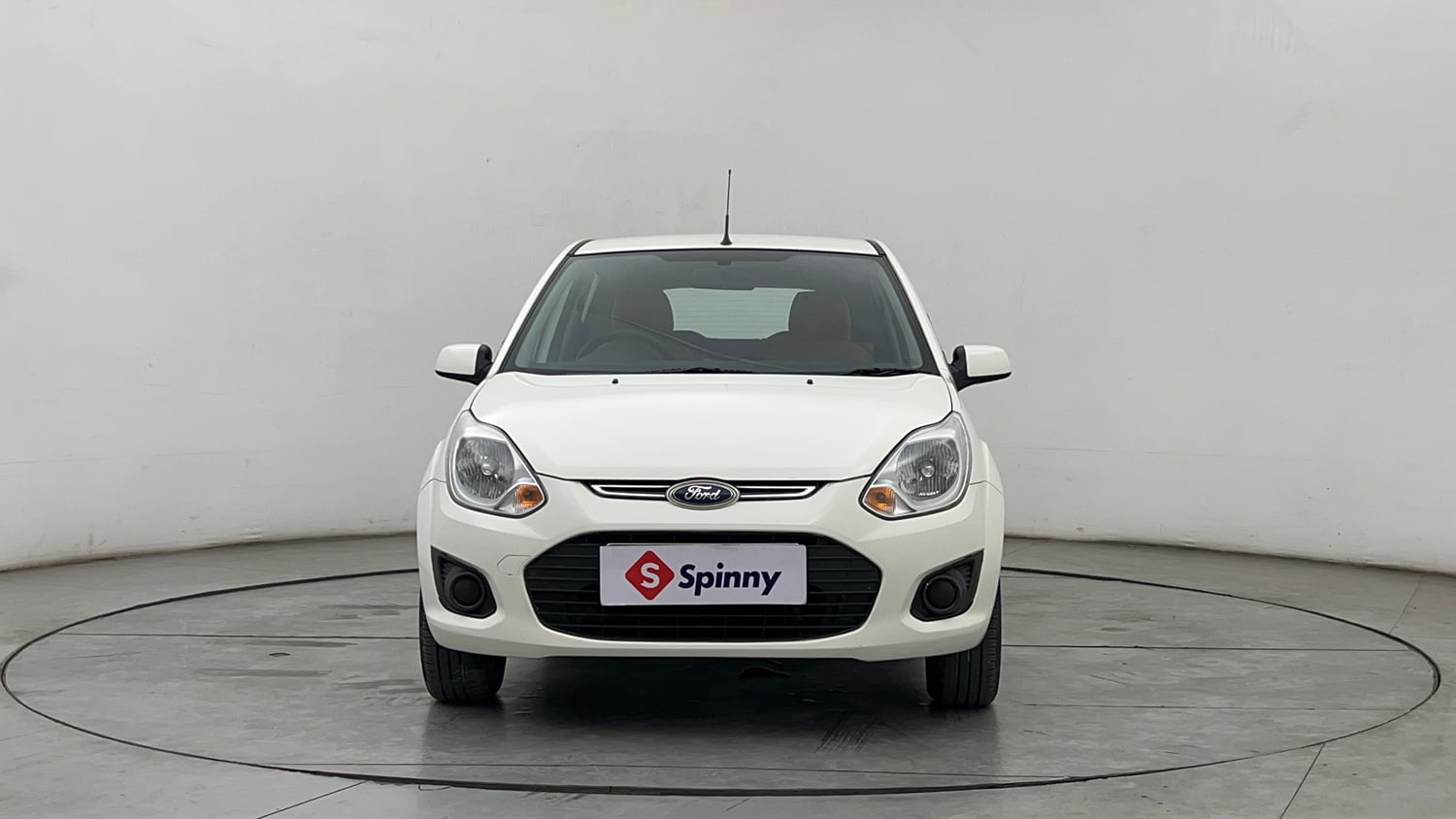 Used 2014 Ford Figo Duratec Petrol ZXI 1.2 Petrol Manual exterior FRONT VIEW