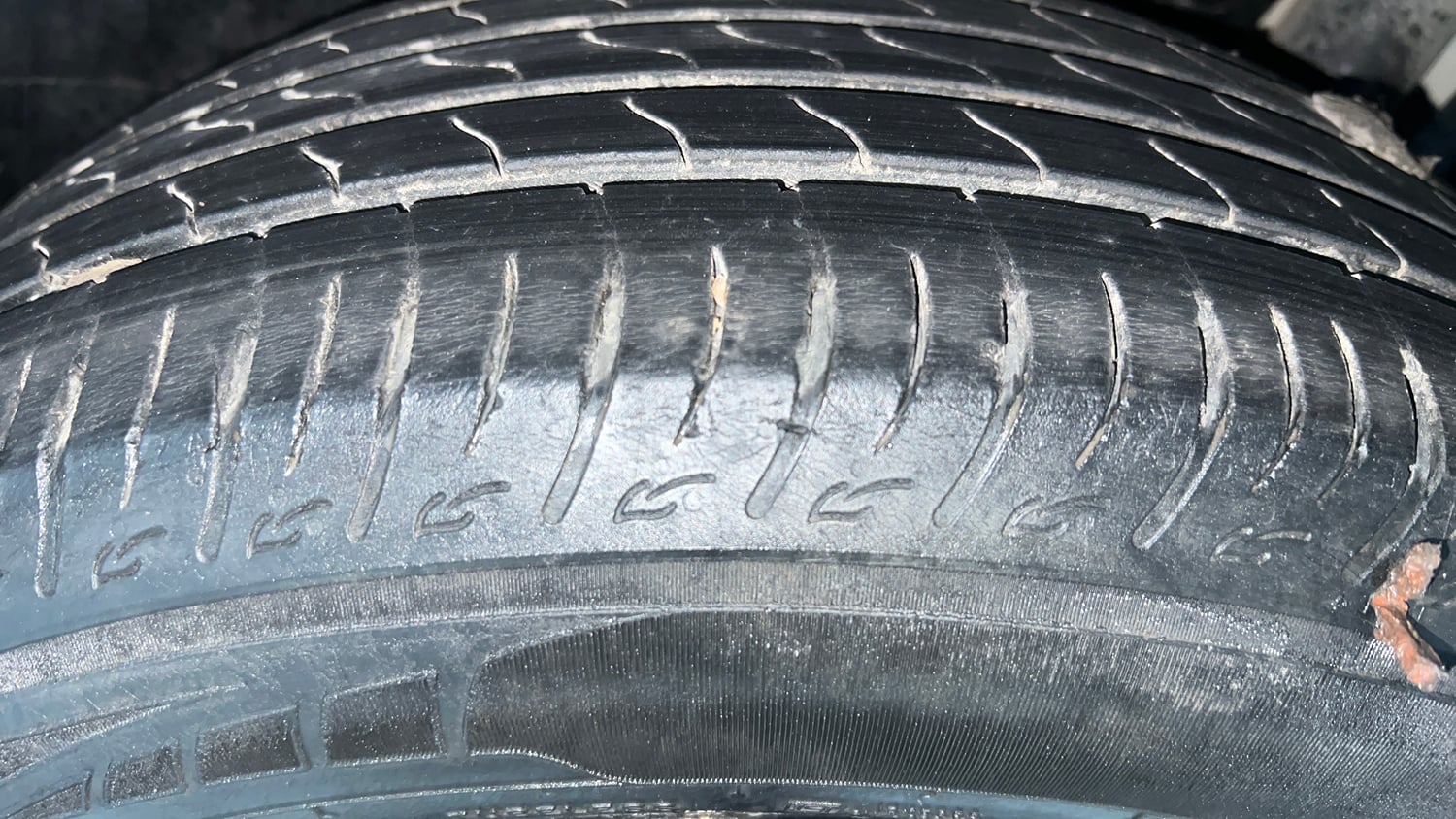 Used 2023 Maruti Suzuki Brezza ZXi Petrol Manual tyres LEFT REAR TYRE TREAD VIEW