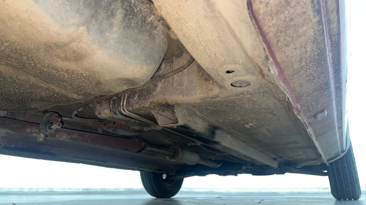 Used 2016 Renault Kwid RXT Petrol Manual extra REAR RIGHT UNDERBODY VIEW