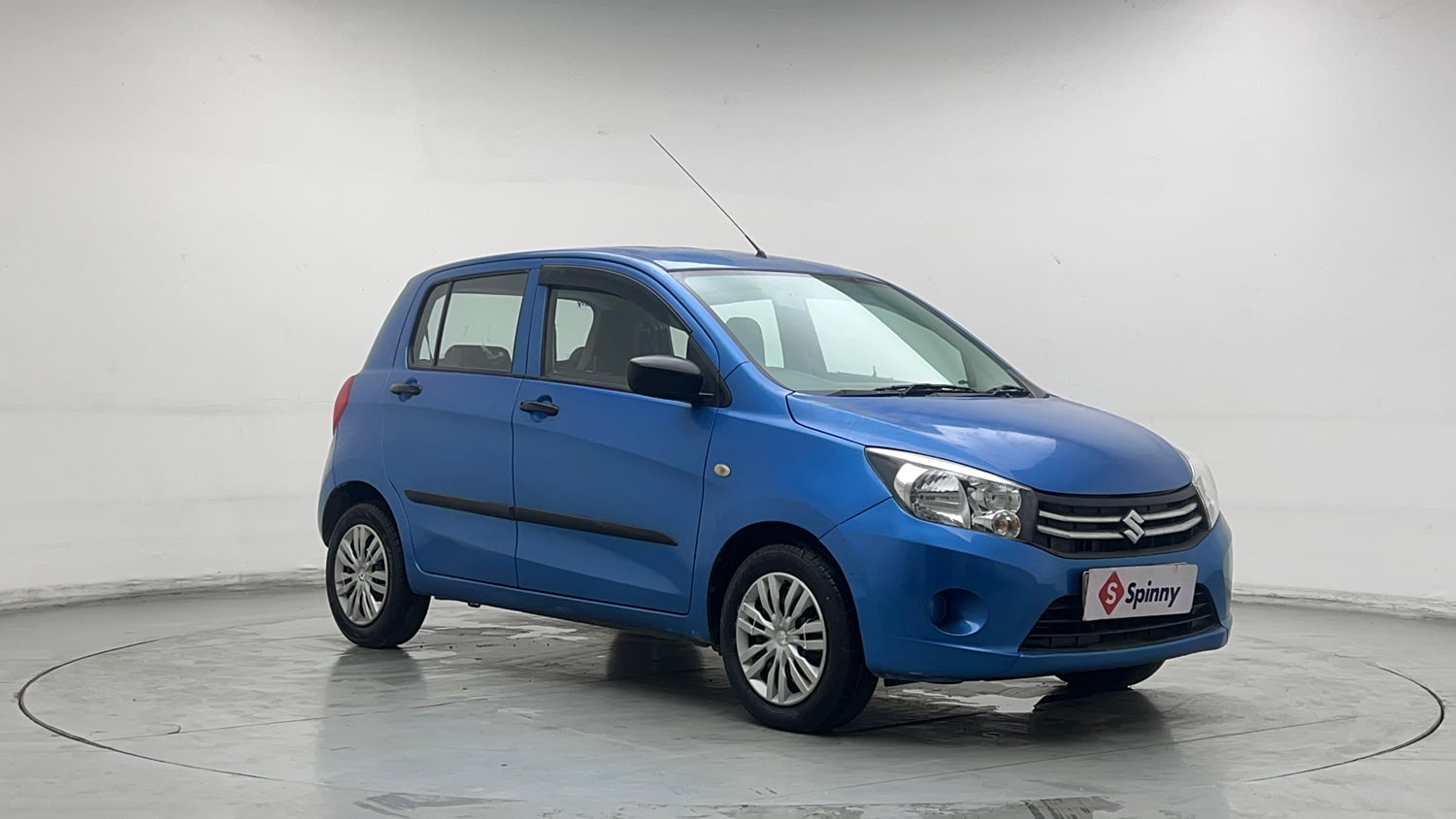 Used 2015 Maruti Suzuki Celerio VXi AMT Petrol Automatic exterior RIGHT FRONT CORNER VIEW