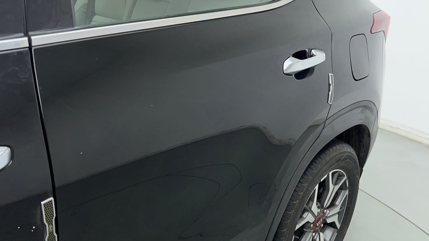 Used 2019 kia Seltos GTX Plus DCT 1.4 Petrol Automatic dents MINOR SCRATCH
