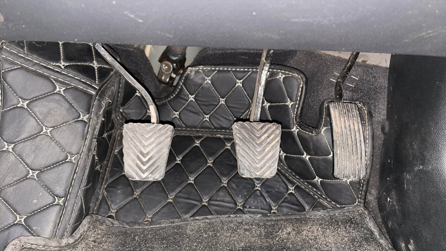Used 2018 Hyundai Creta 1.6 E+ VTVT Petrol + CNG (Outside Fitted) Cng Manual interior PEDALS VIEW