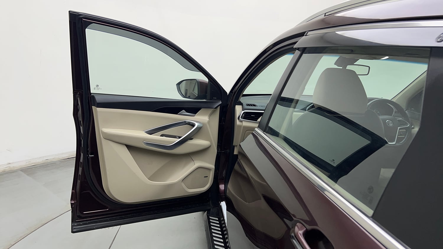 Used 2021 MG Motors Hector Sharp 1.5 Petrol CVT Petrol Automatic interior LEFT FRONT DOOR OPEN VIEW