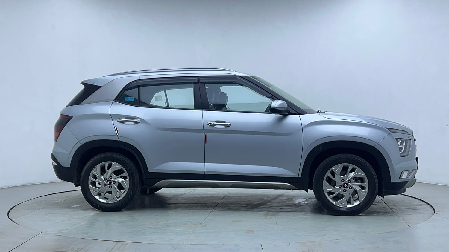 Used 2022 Hyundai Creta SX 1.5 Petrol Petrol Manual exterior RIGHT SIDE VIEW
