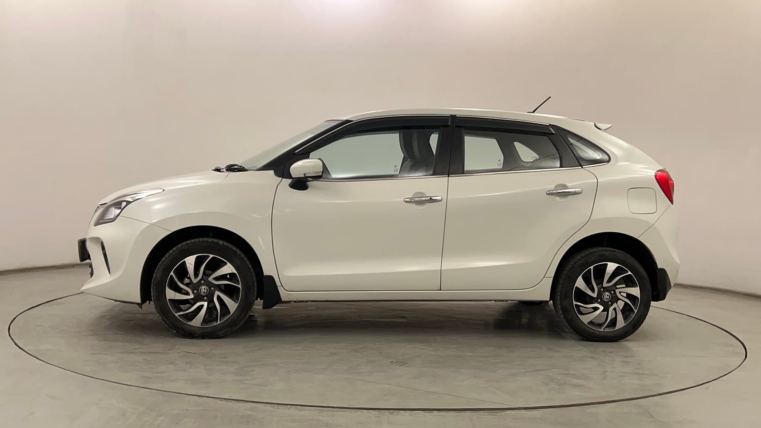 Used 2021 Toyota Glanza G Petrol Manual exterior LEFT SIDE VIEW