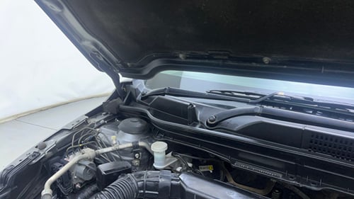 Used 2021 Maruti Suzuki S-Cross Zeta AT Petrol Automatic engine ENGINE RIGHT SIDE HINGE & APRON VIEW