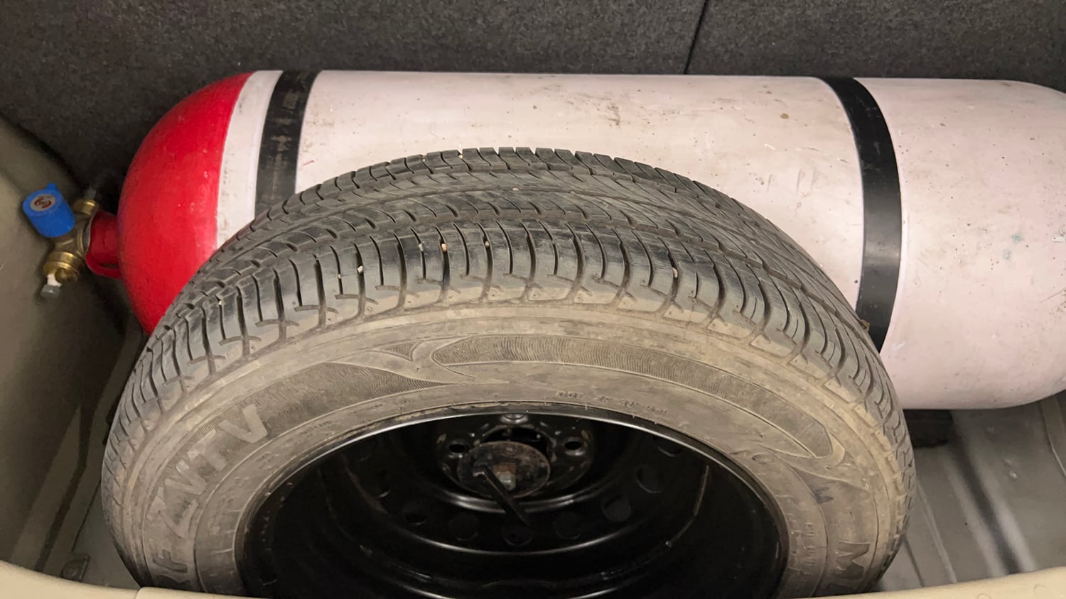Used 2017 Maruti Suzuki Celerio VXI  CNG (Outside Fitted) Cng Manual tyres SPARE TYRE VIEW