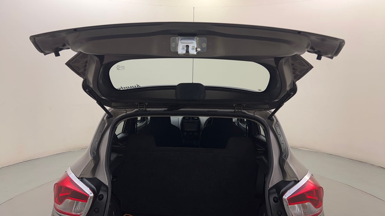 Used 2016 Renault Kwid RXT Petrol Manual interior DICKY DOOR OPEN VIEW