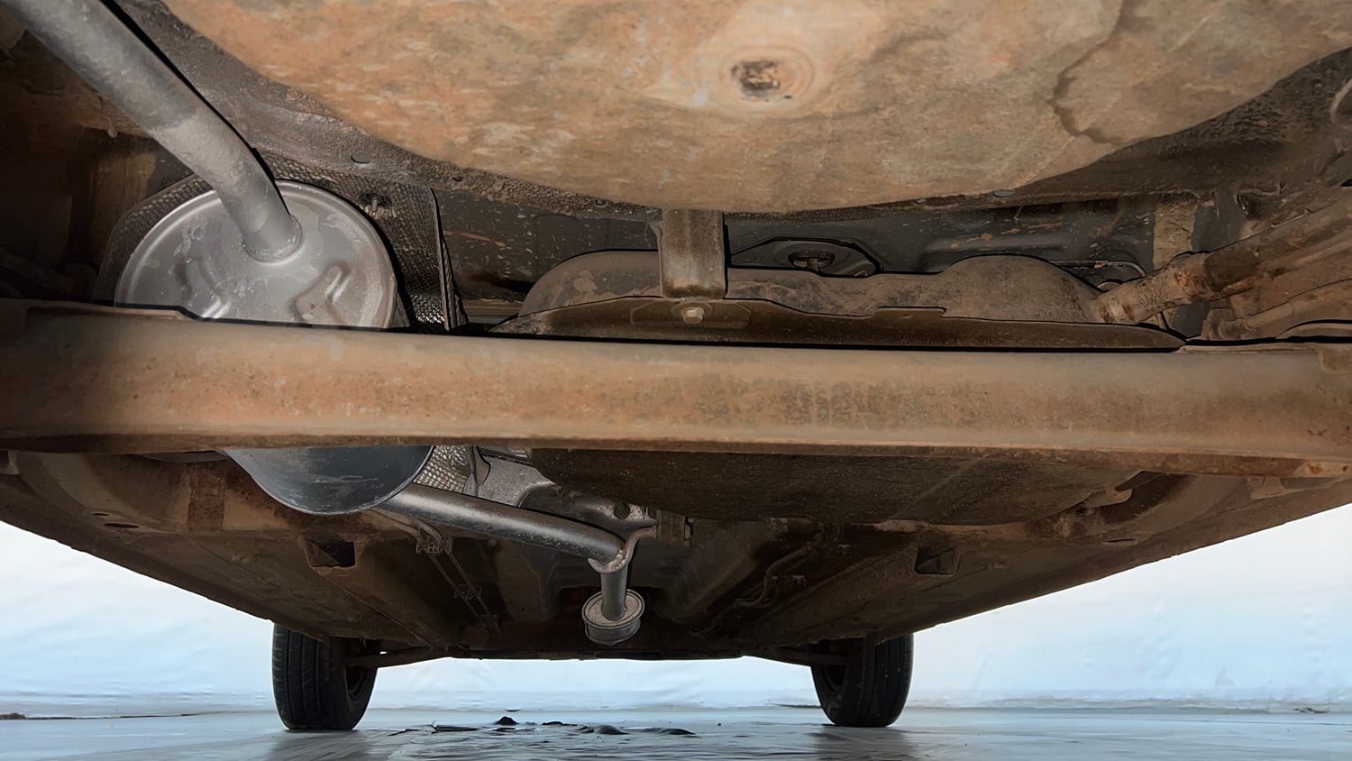 Used 2021 Datsun Redi-GO T(O) 1.0 AMT Petrol Automatic extra REAR UNDERBODY VIEW (TAKEN FROM REAR)