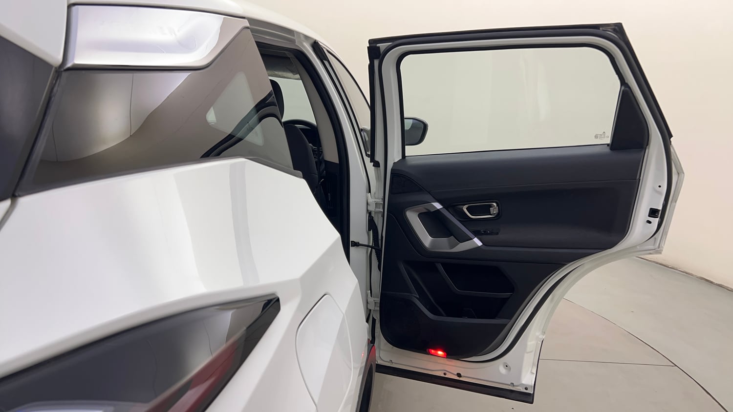 Used 2022 Tata Harrier XT Diesel Manual interior RIGHT REAR DOOR OPEN VIEW