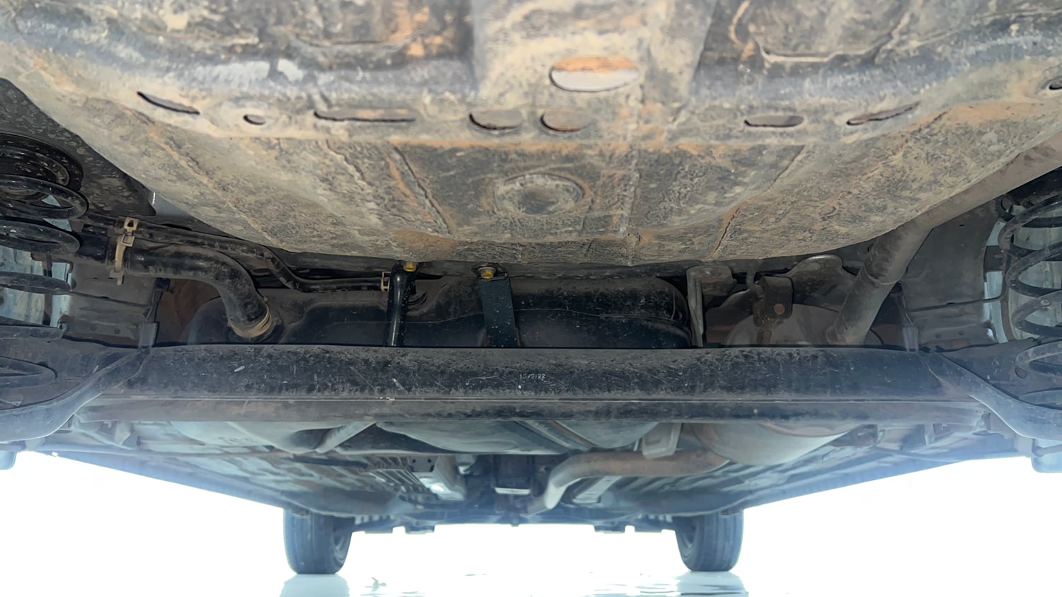 Used 2022 Honda Amaze S MT 1.2 Petrol Petrol Manual extra REAR UNDERBODY VIEW (TAKEN FROM REAR)