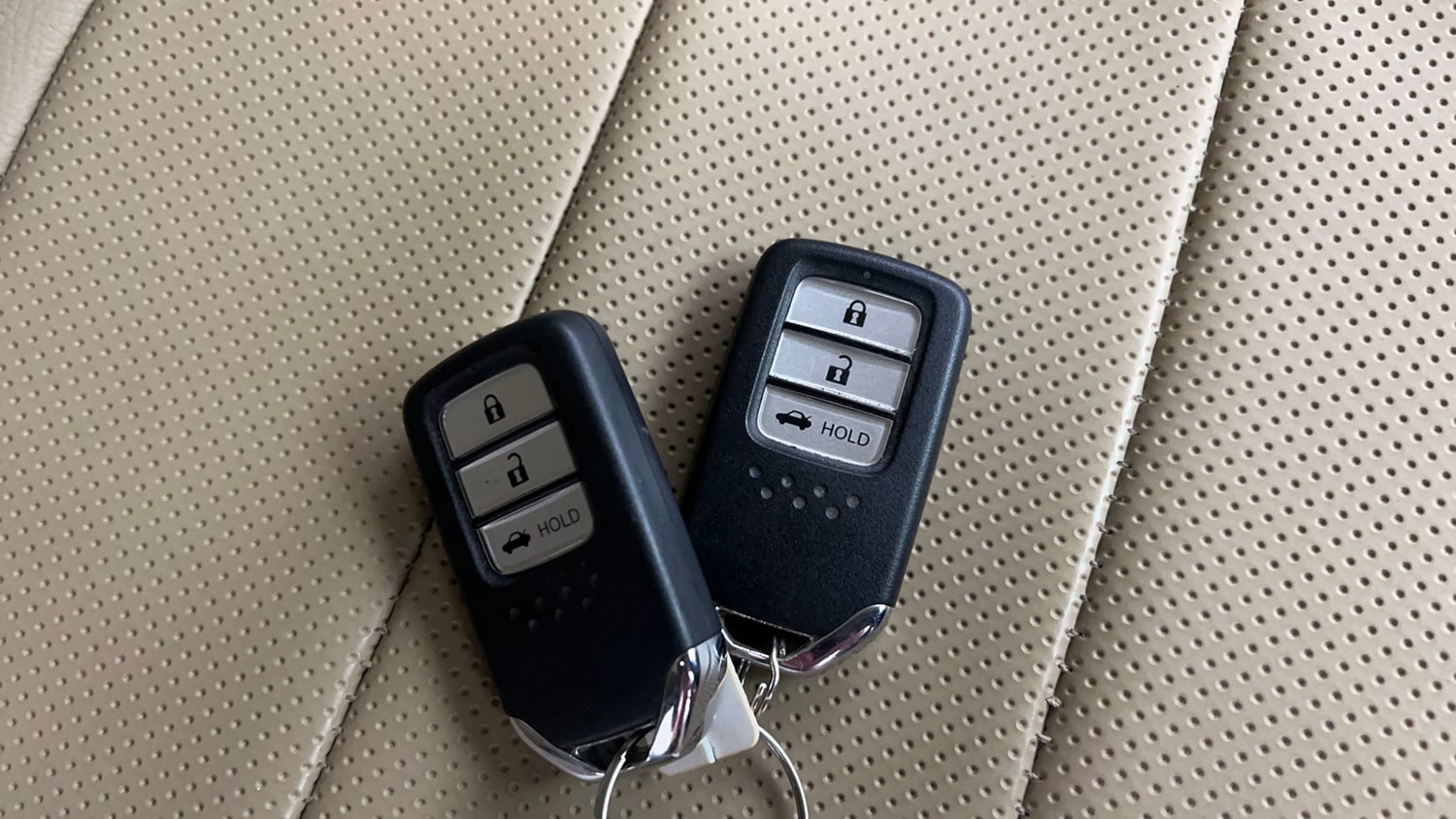Used 2025 honda Amaze 2nd Generation VX 1.2 Petrol MT Petrol Manual extra CAR KEY VIEW