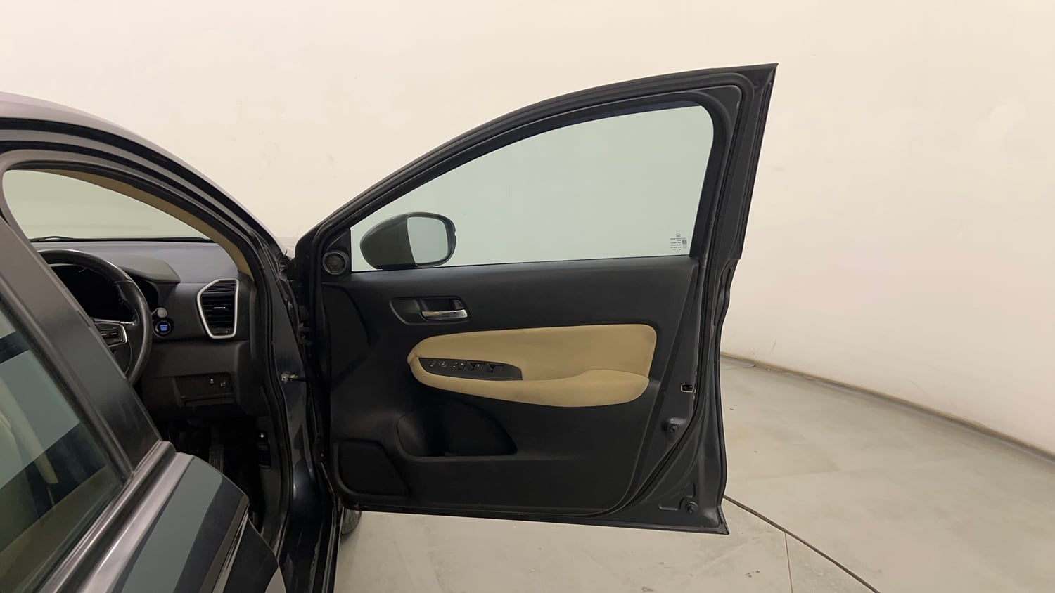 Used 2022 Honda City VX Diesel Diesel Manual interior RIGHT FRONT DOOR OPEN VIEW