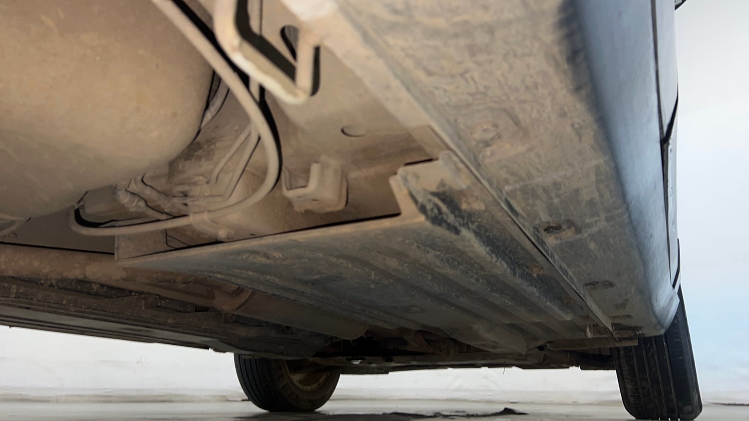 Used 2023 Maruti Suzuki Brezza ZXi Petrol Manual extra REAR RIGHT UNDERBODY VIEW