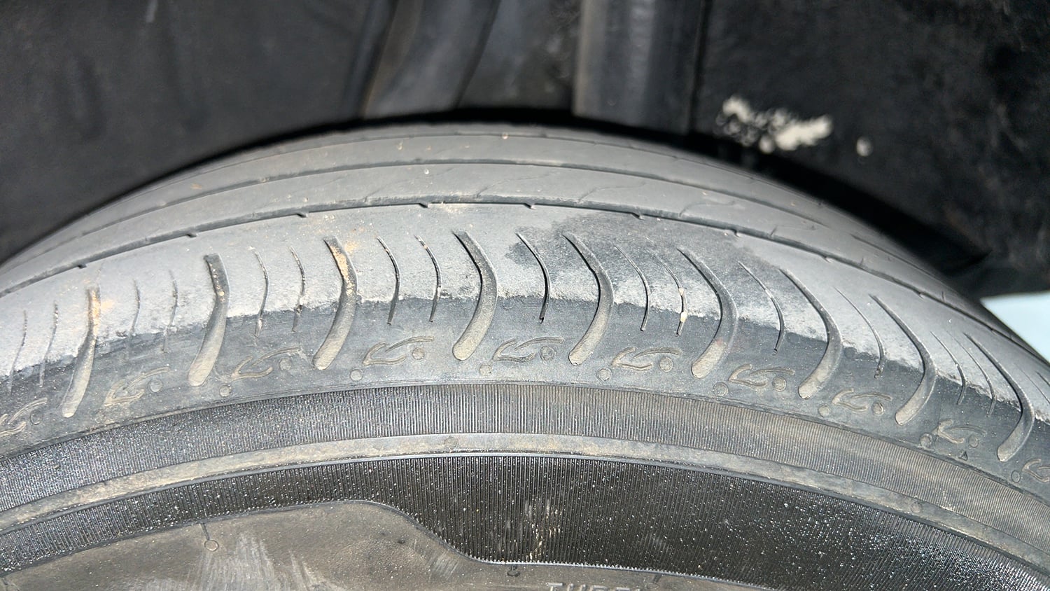 Used 2025 honda Amaze 2nd Generation VX 1.2 Petrol MT Petrol Manual tyres LEFT REAR TYRE TREAD VIEW