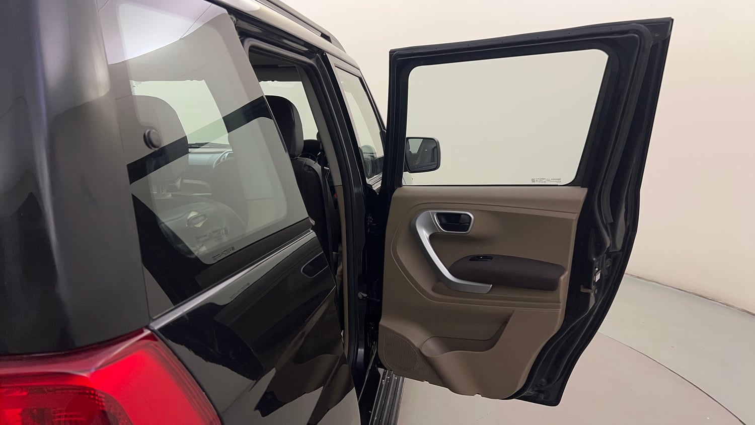 Used 2016 Mahindra TUV300 T8 mHAWK100 Diesel Manual interior RIGHT REAR DOOR OPEN VIEW