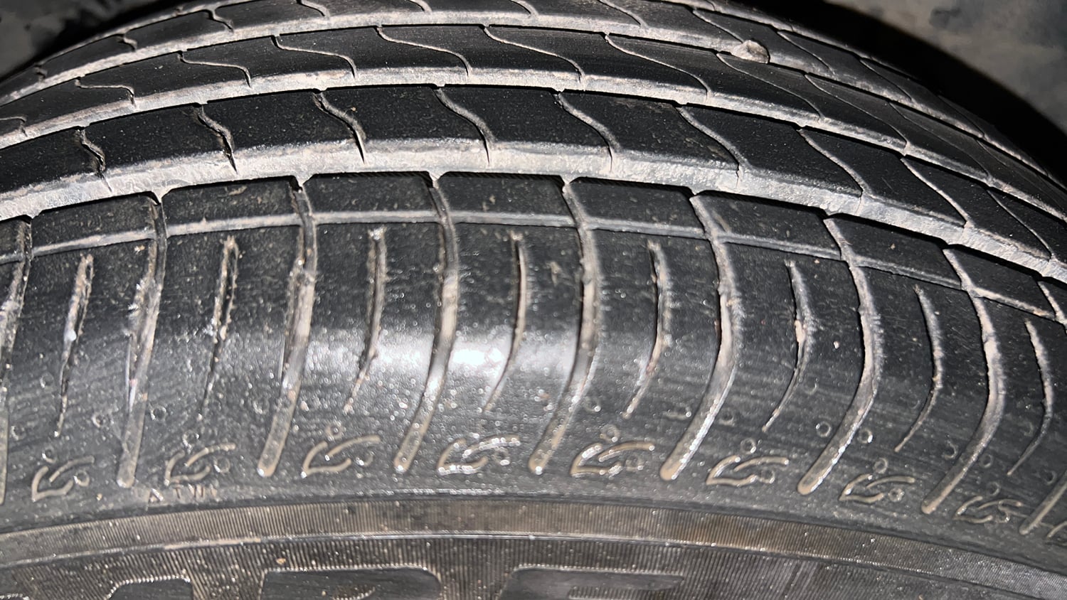 Used 2019 Tata Nexon XMA Petrol Petrol Automatic tyres RIGHT FRONT TYRE TREAD VIEW