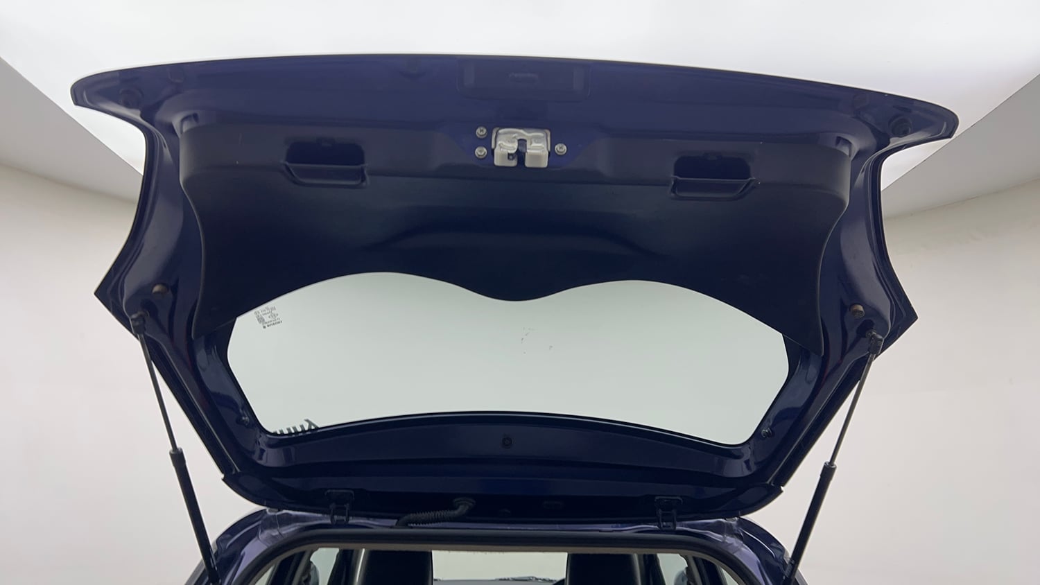 Used 2022 Maruti Suzuki Swift VXi Petrol Manual interior DICKY DOOR OPEN VIEW