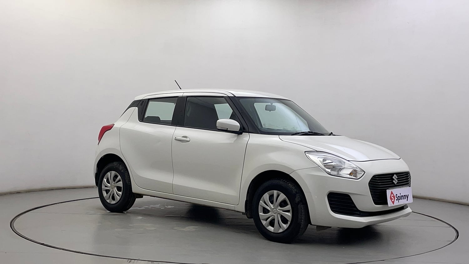 Used 2020 Maruti Suzuki Swift VXi AMT Petrol Automatic exterior RIGHT FRONT CORNER VIEW