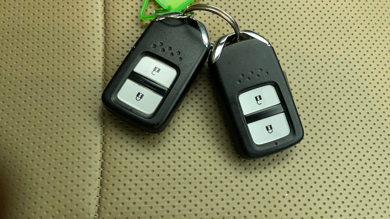 Used 2020 Honda Jazz ZX CVT Petrol Automatic extra CAR KEY VIEW