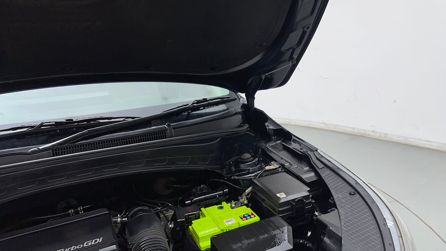 Used 2019 kia Seltos GTX Plus DCT 1.4 Petrol Automatic engine ENGINE LEFT SIDE HINGE & APRON VIEW