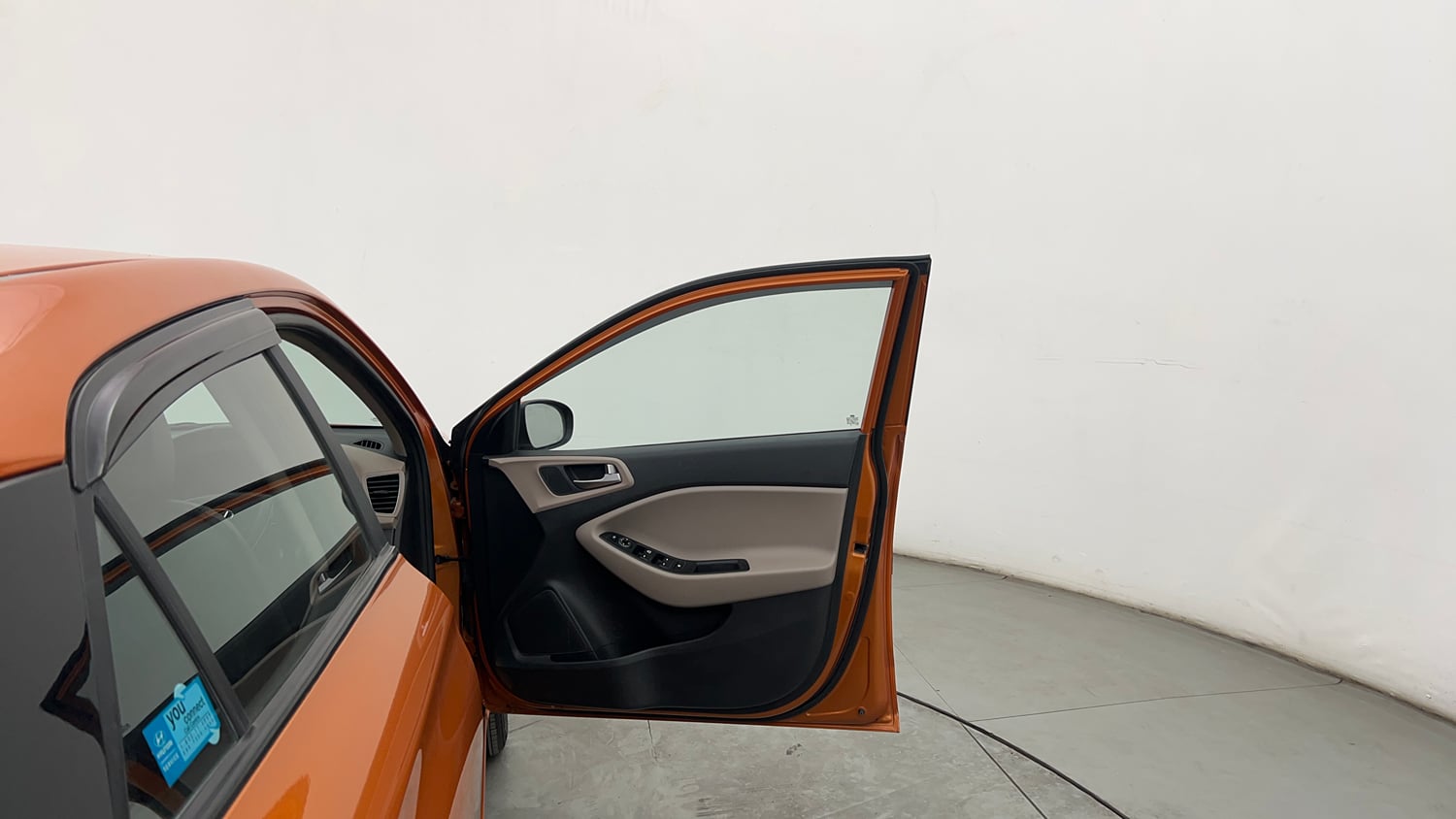 Used 2019 Hyundai Elite i20 Sportz Plus 1.2 Petrol Manual interior RIGHT FRONT DOOR OPEN VIEW