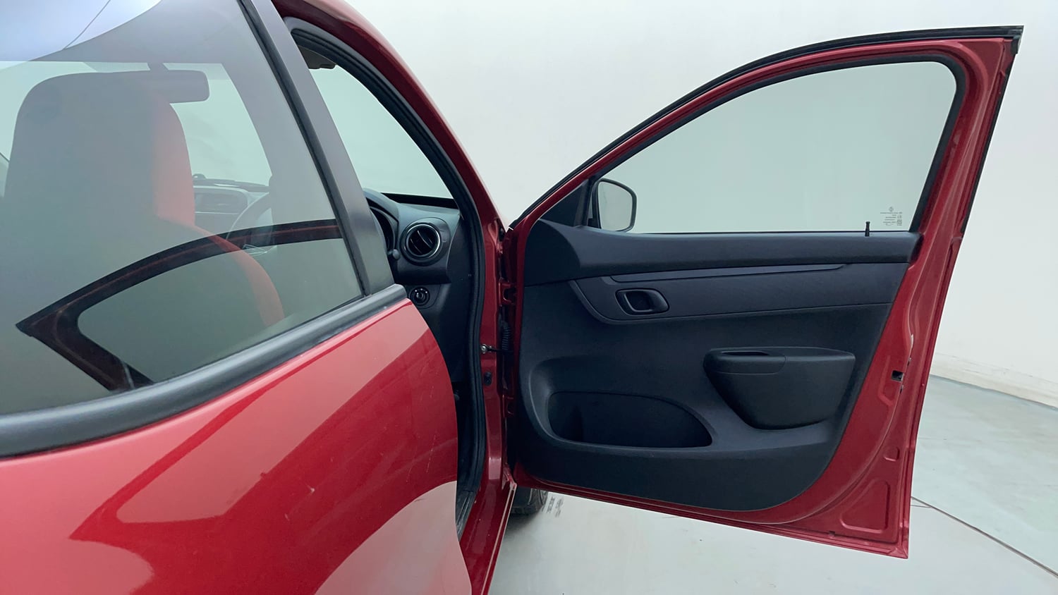 Used 2024 Renault Kwid RXT 1.0L AMT Petrol Automatic interior RIGHT FRONT DOOR OPEN VIEW