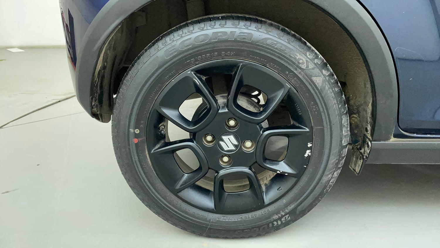 Used 2022 Maruti Suzuki Ignis Alpha 1.2 MT Petrol Manual tyres RIGHT REAR TYRE RIM VIEW