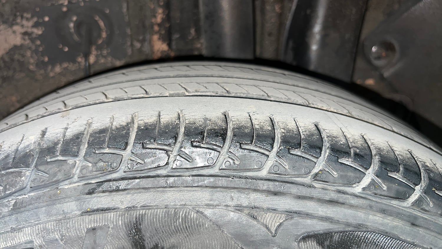 Used 2019 Hyundai Elite i20 Sportz Plus 1.2 Petrol Manual tyres LEFT REAR TYRE TREAD VIEW