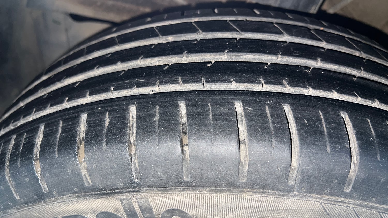 Used 2024 Maruti Suzuki Baleno Zeta MT Petrol Manual tyres LEFT FRONT TYRE TREAD VIEW
