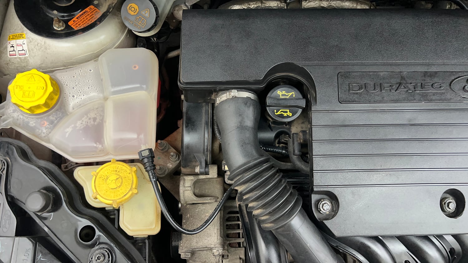 Used 2014 Ford Figo Duratec Petrol ZXI 1.2 Petrol Manual engine ENGINE RIGHT SIDE VIEW