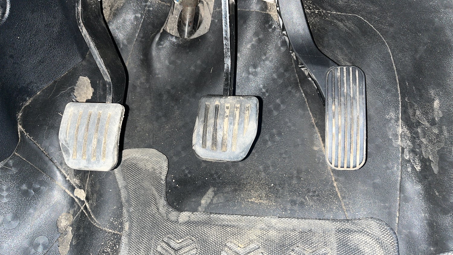 Used 2022 Tata Harrier XZ Plus Diesel Manual interior PEDALS VIEW