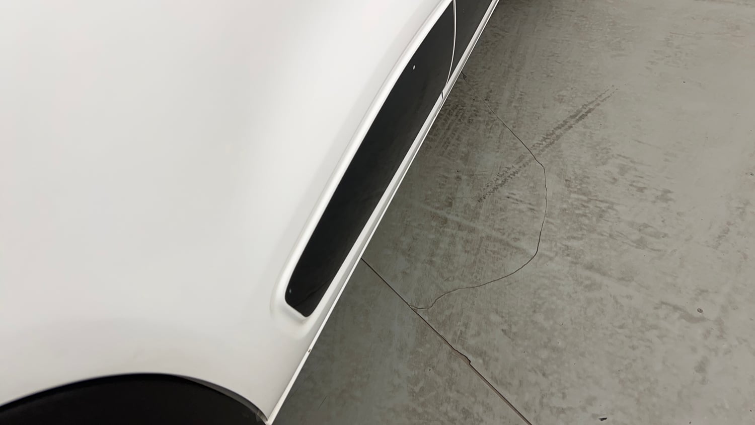 Used 2016 Renault Kwid RXT Petrol Manual dents MINOR SCRATCH