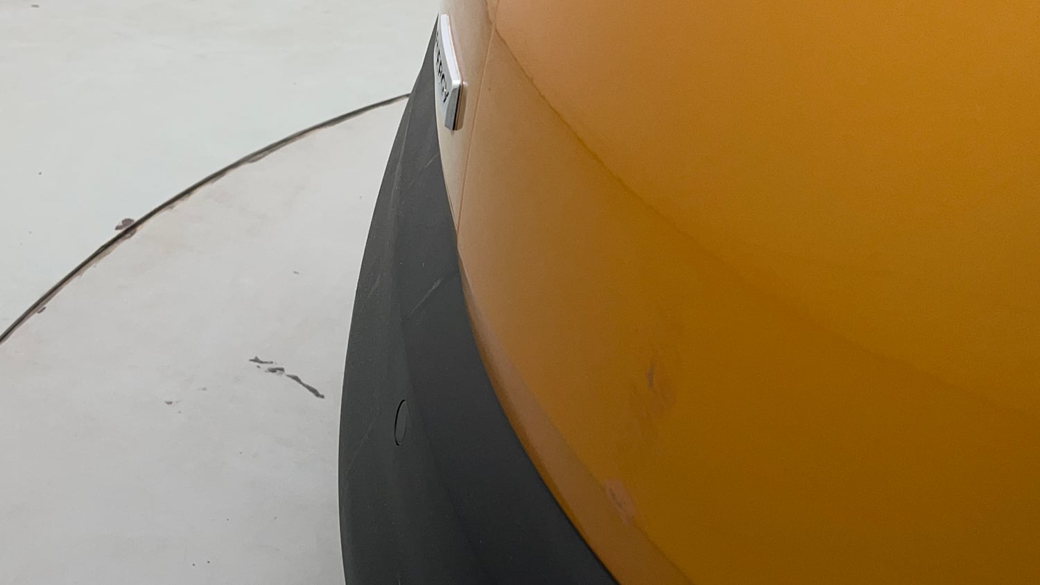 Used 2020 Renault Triber RXZ Petrol Manual dents MINOR SCRATCH