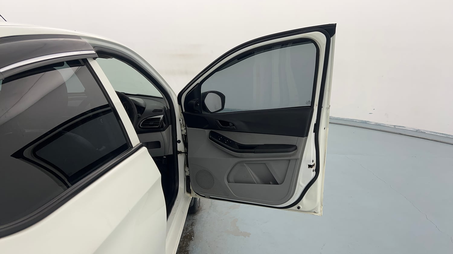 Used 2022 Tata Tiago XT CNG Cng Manual interior RIGHT FRONT DOOR OPEN VIEW