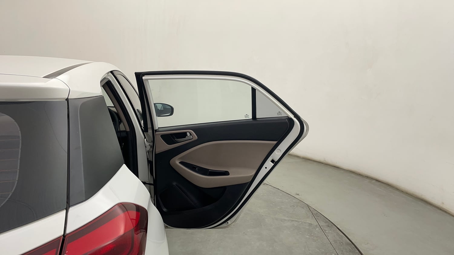 Used 2014 Hyundai Elite i20 Asta 1.2 Petrol Manual interior RIGHT REAR DOOR OPEN VIEW