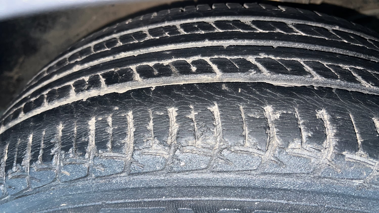 Used 2018 Maruti Suzuki Baleno Delta 1.2 Petrol Manual tyres RIGHT FRONT TYRE TREAD VIEW