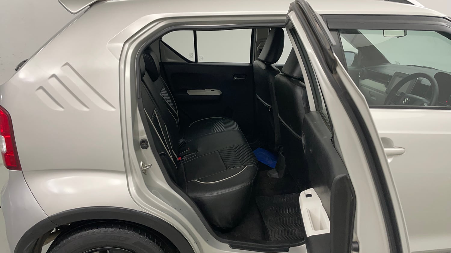 Used 2022 Maruti Suzuki Ignis Zeta 1.2 MT Petrol Manual interior RIGHT SIDE REAR DOOR CABIN VIEW