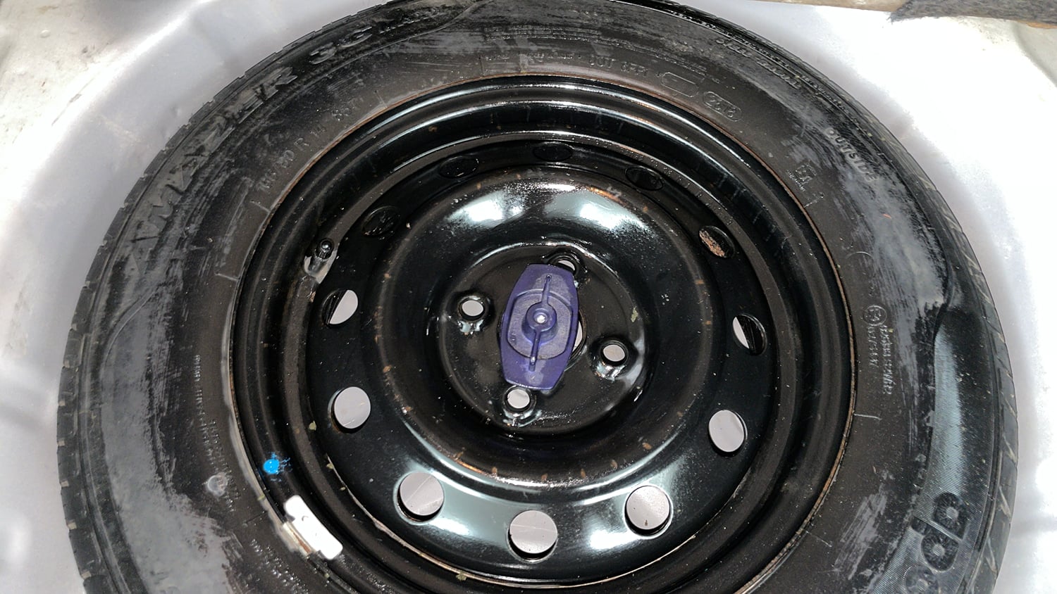 Used 2018 Maruti Suzuki Dzire VDi AMT Diesel Automatic tyres SPARE TYRE VIEW