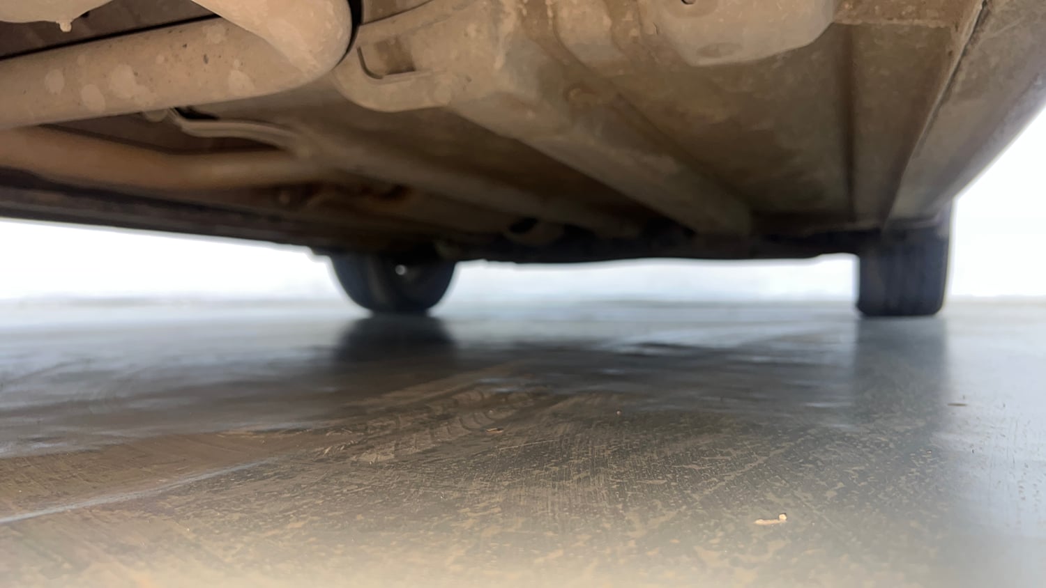 Used 2021 Hyundai Verna SX (O) 1.0 Turbo DCT Petrol Automatic extra REAR RIGHT UNDERBODY VIEW