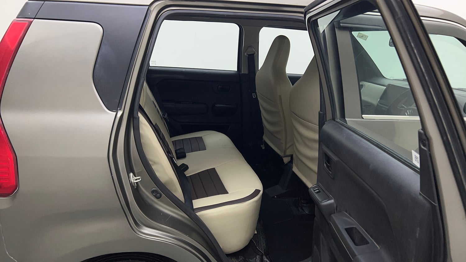 Used 2020 Maruti Suzuki Wagon R LXi (O) 1.0 CNG Cng Manual interior RIGHT SIDE REAR DOOR CABIN VIEW