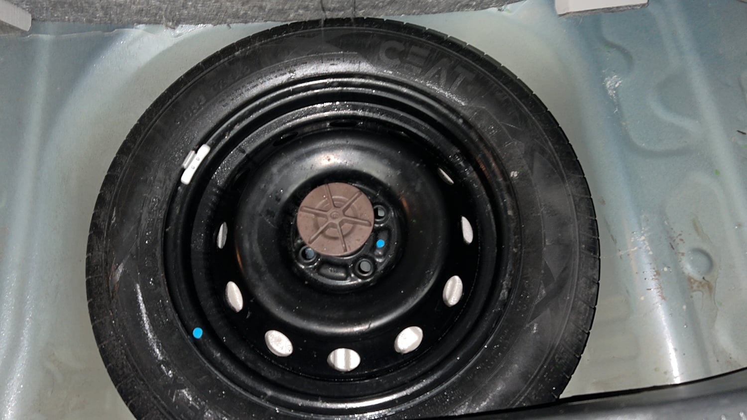 Used 2022 Maruti Suzuki Ignis Alpha 1.2 MT Petrol Manual tyres SPARE TYRE VIEW