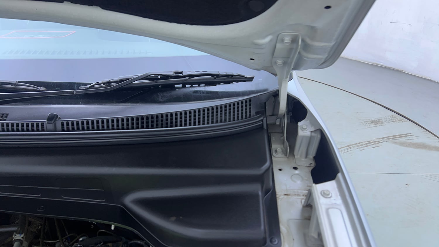 Used 2022 Hyundai Creta SX 1.5 Petrol Petrol Manual engine ENGINE LEFT SIDE HINGE & APRON VIEW