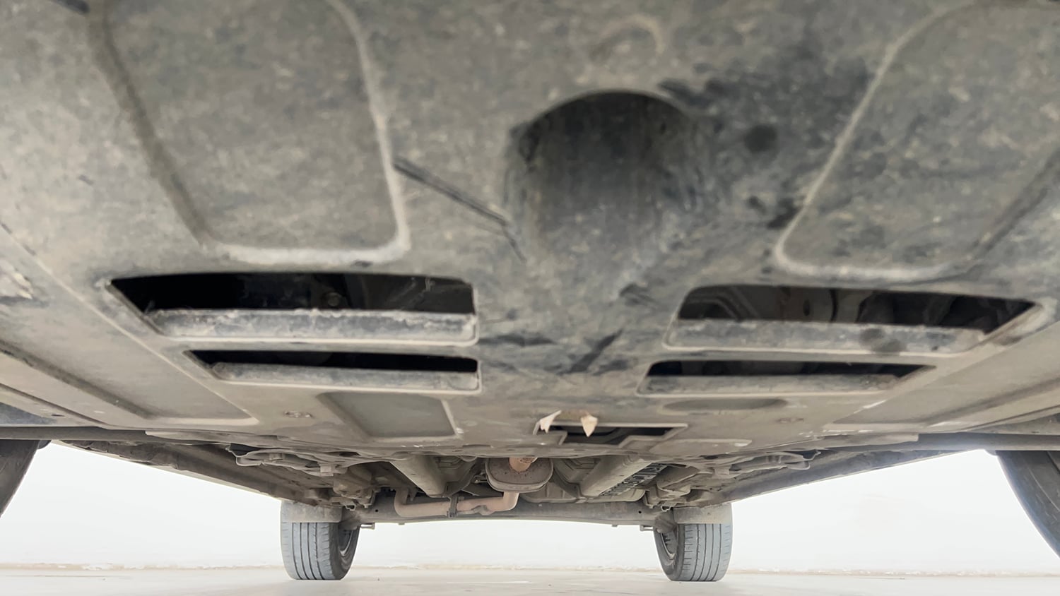 Used 2018 Hyundai Creta SX 1.6 AT Petrol Petrol Automatic extra FRONT LEFT UNDERBODY VIEW