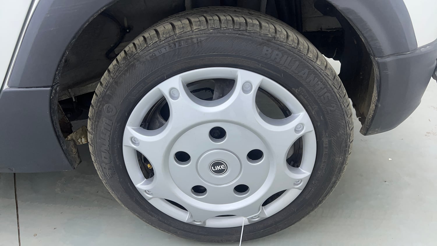 Used 2021 Tata Tiago NRG XZ MT Petrol Manual tyres LEFT REAR TYRE RIM VIEW