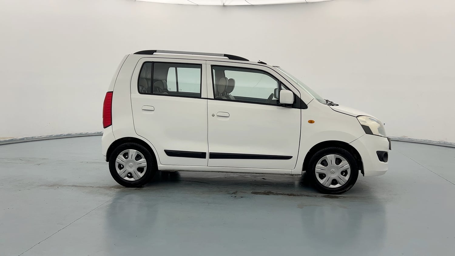 Used 2017 Maruti Suzuki Wagon R 1.0 VXI Petrol + CNG (Outside Fitted) Cng Manual exterior RIGHT SIDE VIEW
