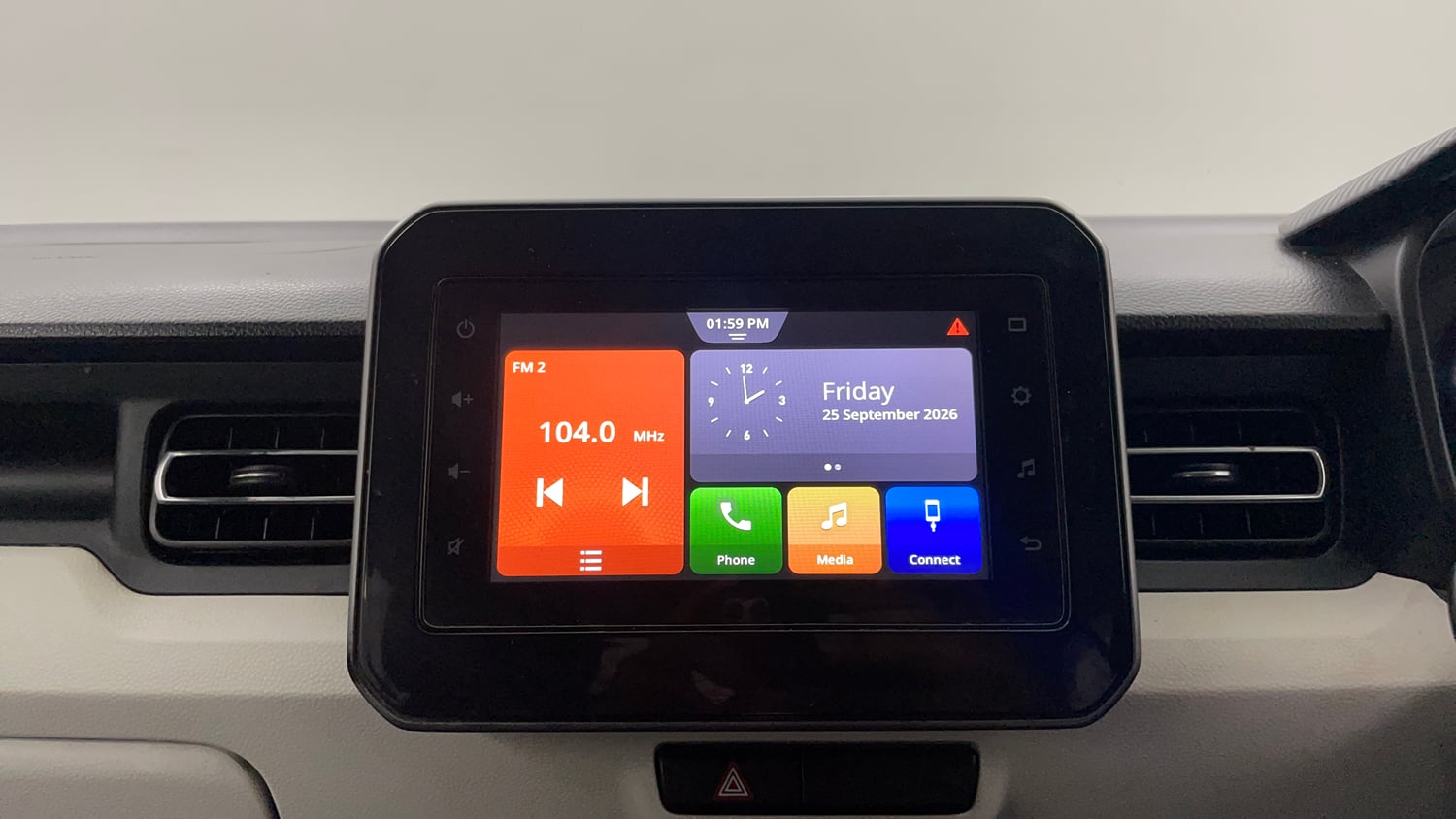 Used 2022 Maruti Suzuki Ignis Zeta 1.2 MT Petrol Manual interior MUSIC SYSTEM & AC CONTROL VIEW