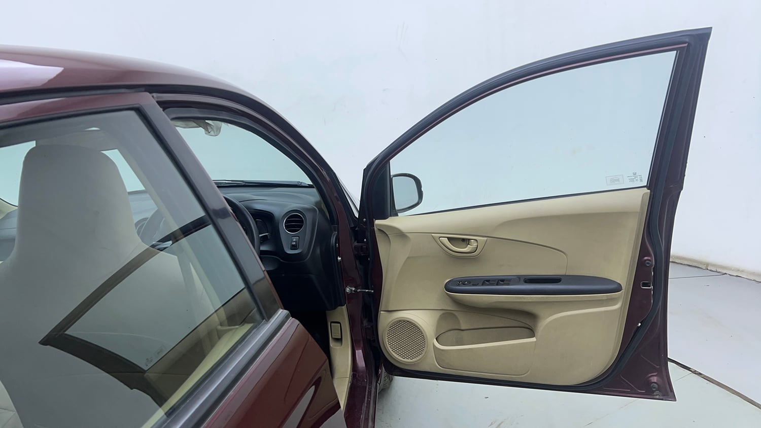 Used 2015 Honda Amaze 1.2 S i-VTEC Petrol Manual interior RIGHT FRONT DOOR OPEN VIEW