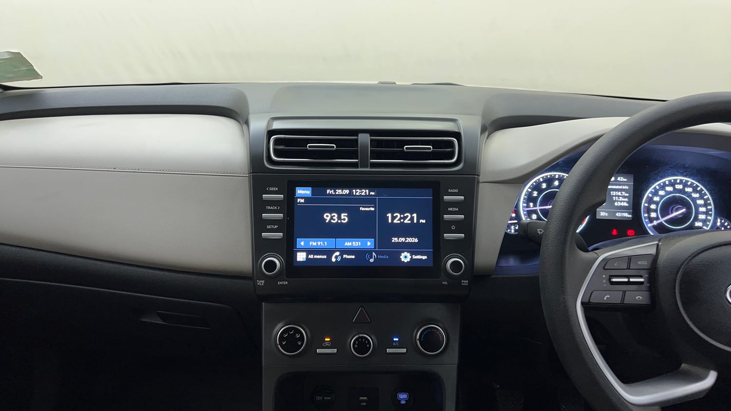 Used 2020 Hyundai Creta EX 1.5 Petrol Petrol Manual interior MUSIC SYSTEM & AC CONTROL VIEW